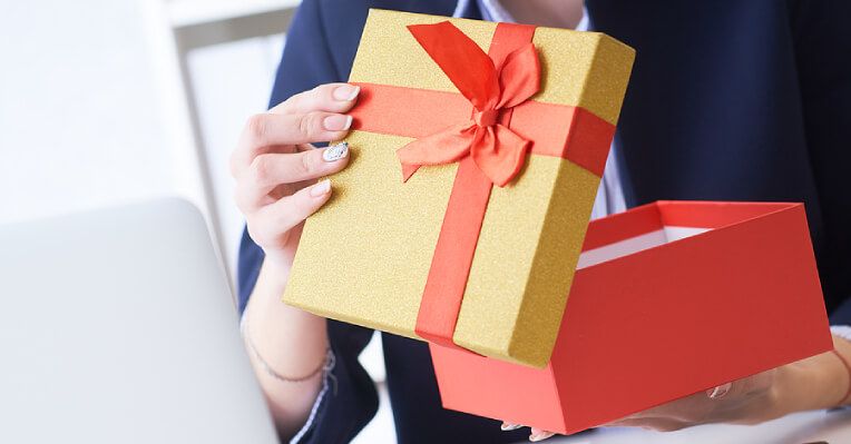 3 Useful Promotional Corporate Gifts To Benefit Your Brand
